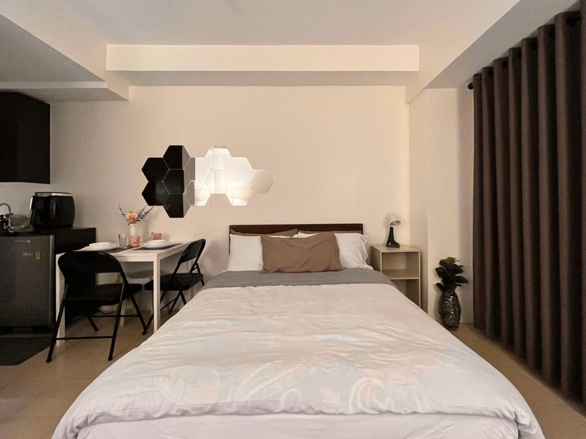 Apartment Camari Mandaluyong Staycation 1 With Ps4, 400Mbps Wifi, Pool, Netflix Near Mrt Boni, Bgc, Megamall, Makati *