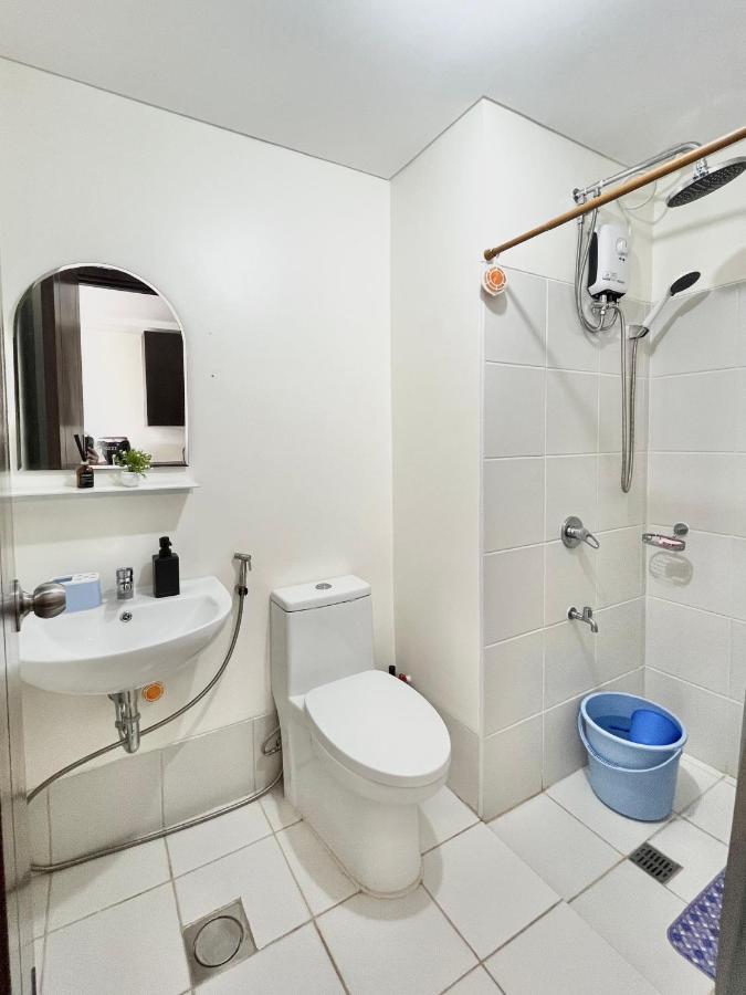 Camari Mandaluyong Staycation 1 With Ps4, 400Mbps Wifi, Pool, Netflix Near Mrt Boni, Bgc, Megamall, Makati Apartment Manila