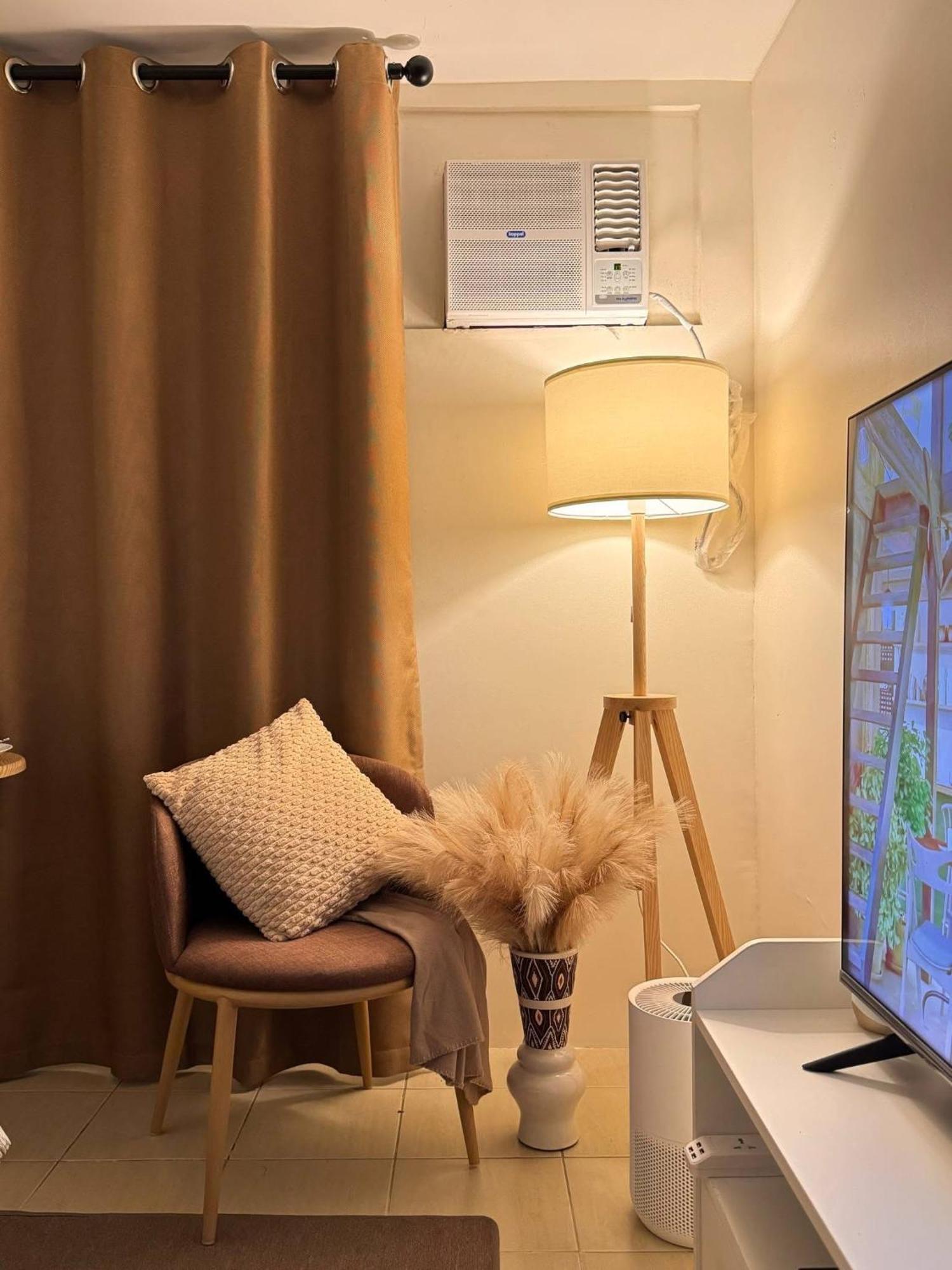 Camari Mandaluyong Staycation 1 With Ps4, 400Mbps Wifi, Pool, Netflix Near Mrt Boni, Bgc, Megamall, Makati